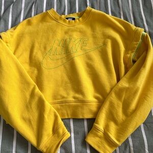 [SOLD ]Nike sweatshirt with removable sleeves